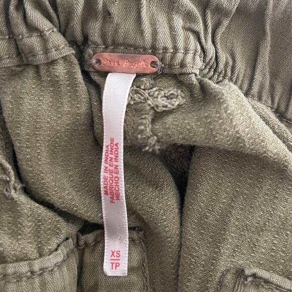 Free People Tahiti Cargo Pants Size XS - Picture 6 of 6